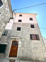 Cozy 2BR apartment in Loriga by Soulplaces - B&B Loriga