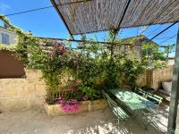 Maison de village - Bed and Breakfast Fontvieille