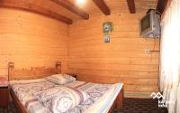 Котедж Славний гуцул & СПА чани джакузі - B&B Yablunytsya