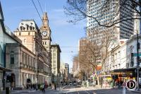 2BR CBD sunlit residence - Bourke Street shops - B&B Melbourne