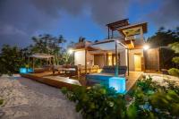 Luxurious Beachfront 2 bedroom villa on Smith's Reef - B&B Providenciales