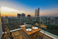 Two-Bedroom Deluxe Apartment with Balcony