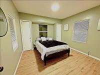 Cozy 2-Bedroom, 1-Bathroom Haven in Tulsa! - B&B Tulsa