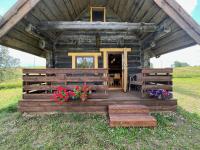 Lakeside cabin with saunas, hot-tub options - B&B Antsla