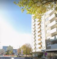 Familienfreundliche geräumige Design-Wohnung mit Balkon im Zentrum - APOLONIAliving - B&B Karlsruhe