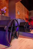 BDSM GREY by BAST TOP LOCATION Manufaktura Apart 18 Centrum Miasta , Idelny na Prezent , Parking na terenie , Bardzo Wygodne Łóżko ,OGROMNE LUSTRO ,Tylko dla dorosłych ADULTS ONLY - Chambres d'hôtes Łódź