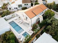 Luxurious Villa Ksenia with Pool Murter - B&B