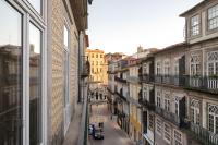 42 2 F Historical apartment at Cardosas Block - B&B Porto