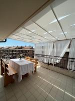 Appartamento con 2 Camere da Letto e Terrazza 