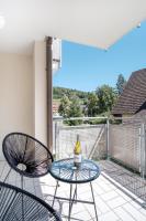 Blackforest Hideaway, Freiburg, Europapark, Schwarzwald - B&B Teningen