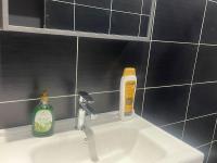 Stay with Peace on Spintex road - Ferienwohnung Potsin