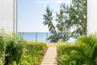 Oceanfront Getaway Grand Gaube - Bed and Breakfast Grand Gaube