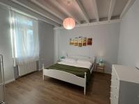 Residenza Giuglini, 10 min mare - Bed and Breakfast