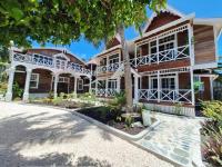 Caye Caulker Boutique Guesthouse- Suite 2 - B&B