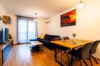 Flexible SelfCheckIns 105 - Zagreb - Parking - Loggia - B&B
