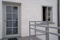 Beautiful Central City Apartment - 2BR, WIFI, Netflix & PS4 - B&B Klosterneuburg