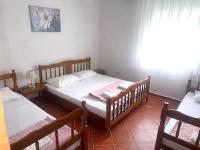 Camera Quadrupla Economy con Bagno in Comune
