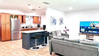 LuxCoral - 4 Min walk to beach! - B&B