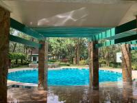 Vacation Villa at Crosswinds Tagaytay - B&B