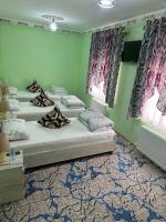 Camera Tripla Classic