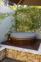 Kotare Estate whole house with pool hot tub petanque court - Chambres d'hôtes Havelock North