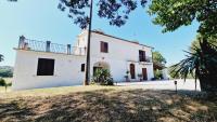 Country Chic Antico Casale - piscina idromassaggio lettini, solarium, cinema experience, wifi, parcheggio - B&B Caiatia