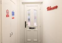 An Elegant 3 Bedroom House - Ferienwohnung Aberdeen