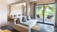 Casa Leah Puerto Escondido - Luxurious Seaside Retreat in Zicatela - 2 Outdoor Pools - Steps to The Beach - 10 - B&B