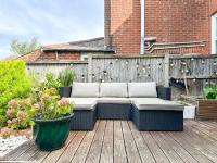 NEW Spacious Family Home with Parking & Garden - Sleeps 6 - Perfect for Families - Bed and Breakfast
