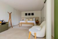 Luxury Penthouse, 1 Bedroom, Terrace, Park View