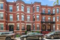 Brownstone Townhouse in Fenway - B&B
