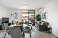 The Downtown Retreat - Heart Of Redfern - B&B Sydney