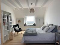 Maison lumineuse - vue sur mer à 150m de la plage - B&B La Haye-du-Puits