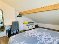 Standard Double Room with Shared Bathroom