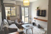 Sunny Oasis 1BR Apartment near Cairo Airport - A Luxurious Retreat - Ferienwohnung Kairo