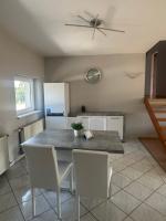 Star Apartman 6 - Chambres d’hôtes Komárom