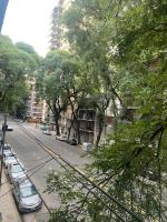 Departamento excelente, 3 ambientes en Caballito, balcón a la calle - B&B Buenos Aires