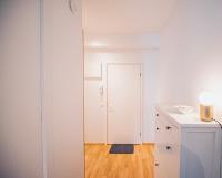 Taika Suite with Finnish Sauna, Glazed Balcony & Free Parking -Your base to Explore the Arctic and Santa's Magical Hometown Rovaniemi - Bed and Breakfast Rovaniemi