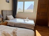 Standard Twin Room with Mountain View