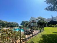 Countryside Carriage House with Pool - B&B