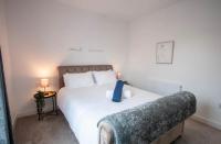 Stylish newly renovated home near Manchester City Centre - Bed and Breakfast