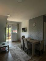 Classic One-Bedroom Apartment with King Bed