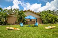 Heated Pool-Game Room-King Beds-75in TV-Sleeps 14 - B&B Palma Sola Park
