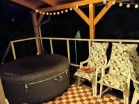 Hause with jacuzzi half hour from Budapest - B&B Velence