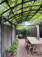 Stunning Flat Burnside Location - Bed and Breakfast Burnside