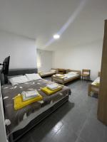 Camera Familiare con Bagno Privato