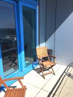 Penthouse - 2 Bed - 2 Bath - Free Parking - Ferienwohnung