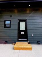 LuxQuarters Blueberry Studio - Ferienwohnung Kitimat