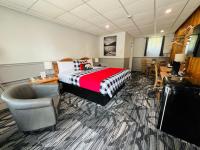 Zimmer mit Kingsize-Bett