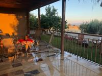 Σπίτι στην Εξοχή - B&B Paralía Politikón